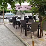 Pensión Sineva *