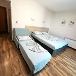 Sineva Pensión Primorsko