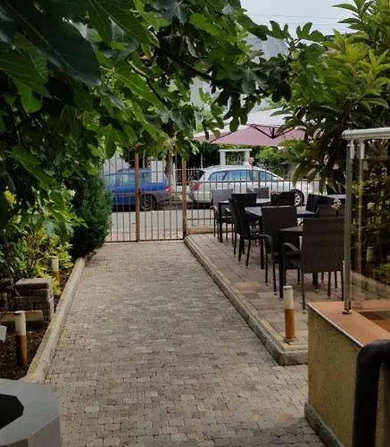 Sineva Πανσιόν Πριμόρσκο