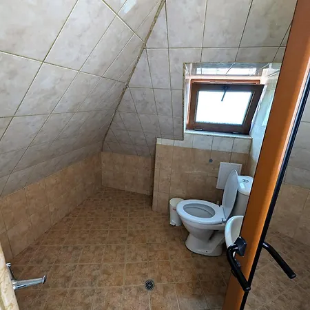 Sineva Πανσιόν *